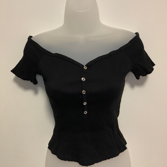 Black Tight Top - Picture 2 of 6